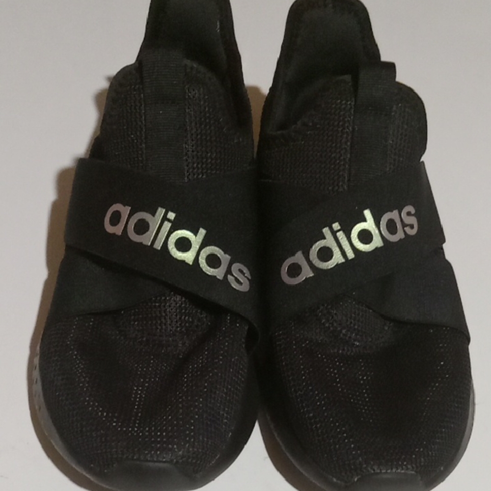 Adidas size 7 Black Shoes